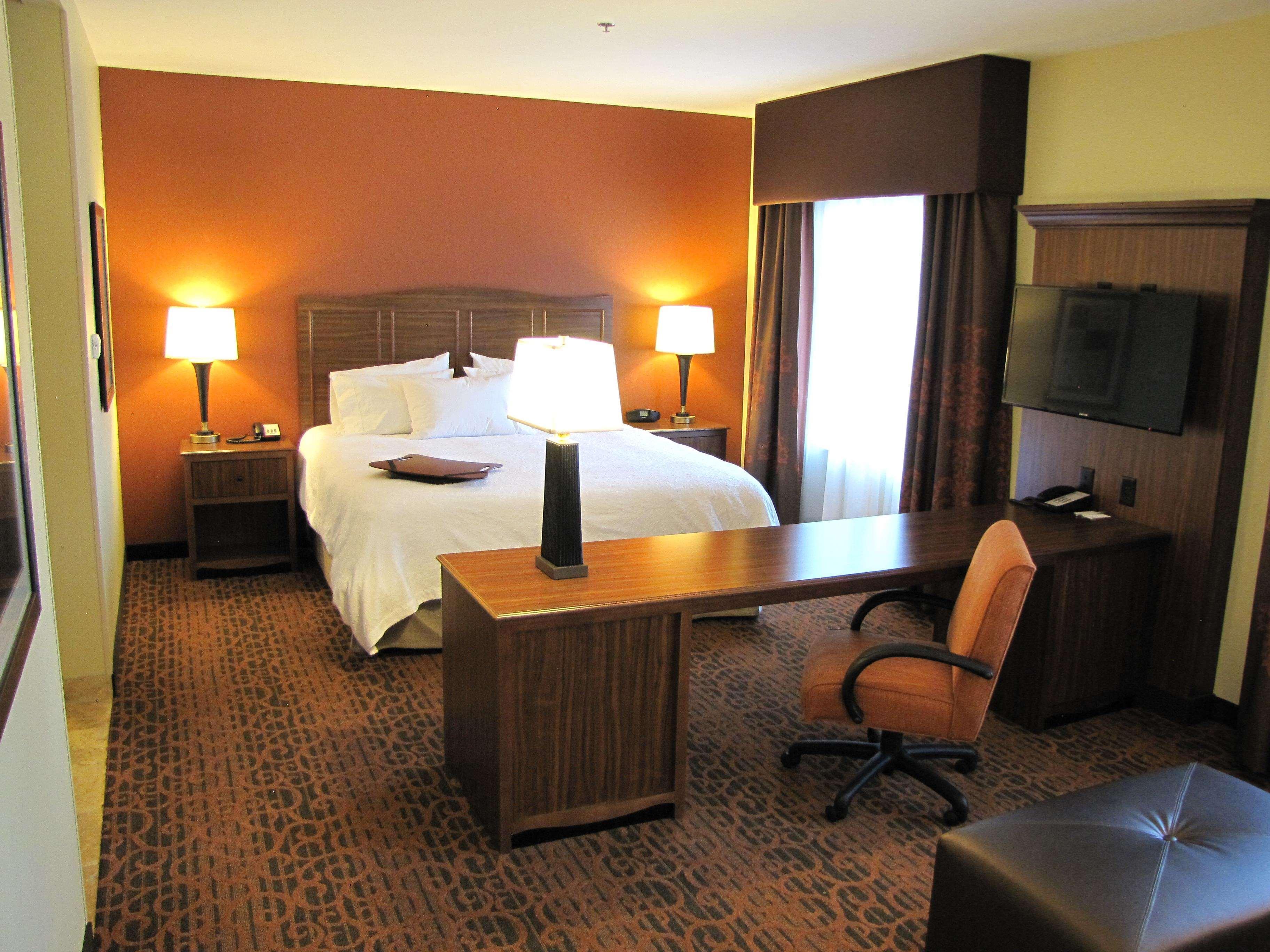 Hampton Inn & Suites Джеймстаун Екстериор снимка